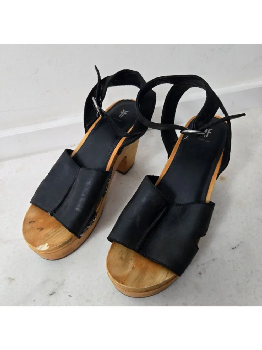 Frye Women's Size 9.5 Zelda Seam Black Leather Wooden Platform Sandals Chunky